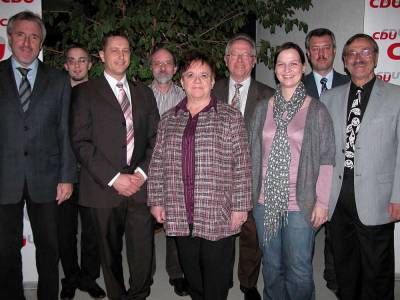 Der Vorstand seit 2009 (v.l.n.r.): Klaus Lenz, Andy Fischer, Stephan Heller, Norbert Schwarz, Hannelore Zwierlein, Konrad Heller, Katja Schulze-Berge, Martin Kielbasa, Leonhard Sebastian