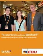 Katja Schulze-Berge mit Sebastian K�rner und Christoph Baumann (JU-Kreisvorstand) beim Bundesparteitag der CDU 2005. 