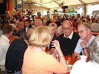 Dr. Maria B�hmer im Gespr�ch.